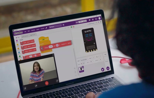 Programming Quarky on PictoBlox